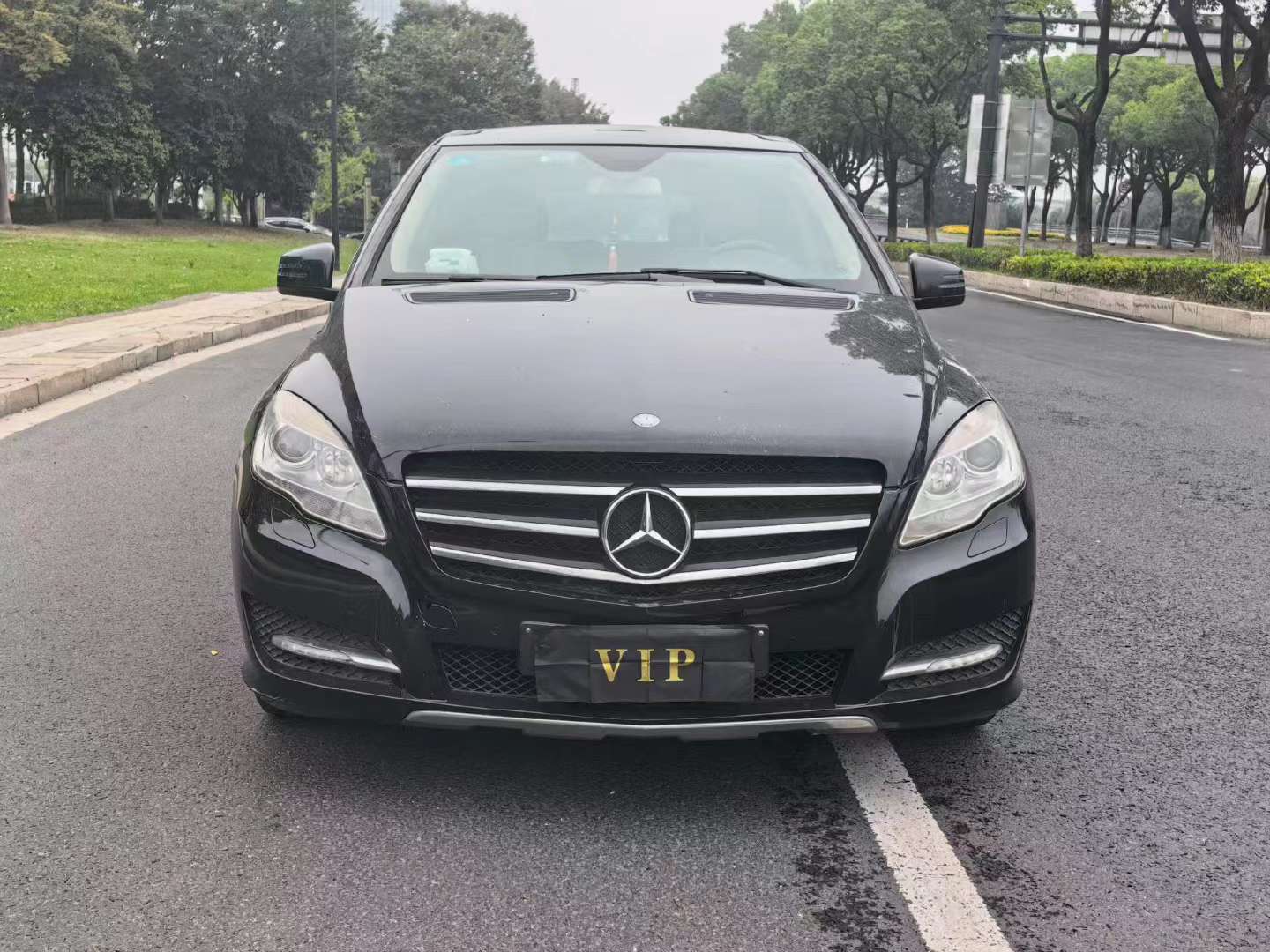 Mercedes-Benz R-Class 2011 350 L 4MATIC 3.5L 2