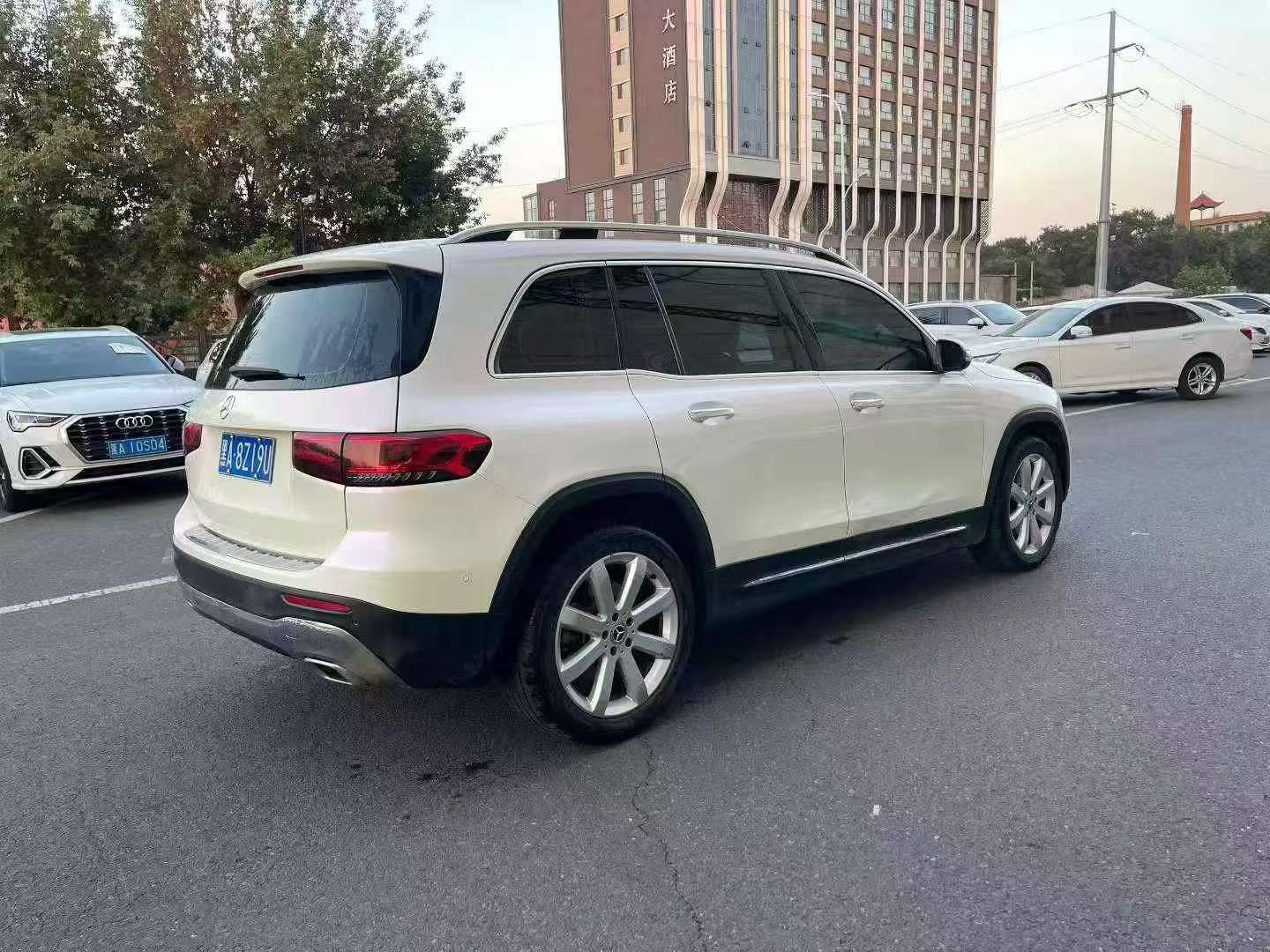 Mercedes-Benz GLB 2020 GLB200 4