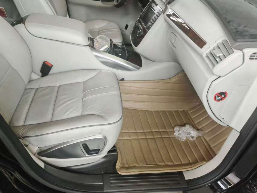 Mercedes-Benz R-Class 3