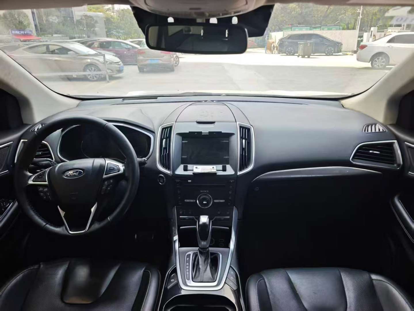 Ford Edge 2018 4WD Platinum 7-Seater 5
