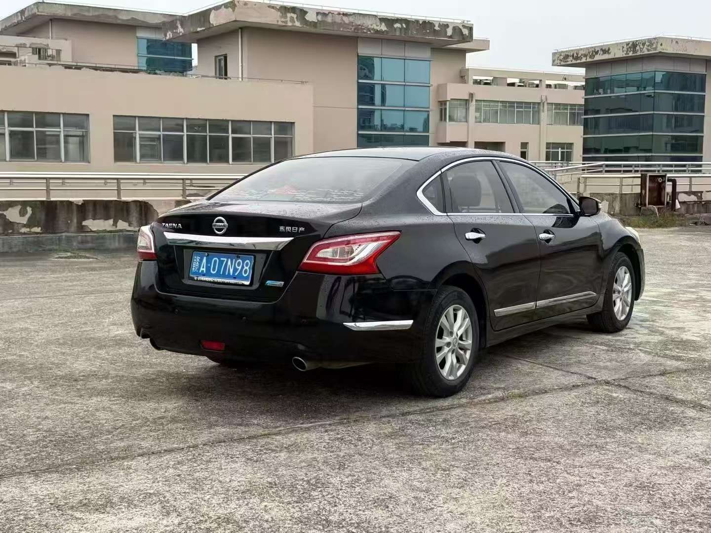 Nissan Teana 2.0L Automatic 9