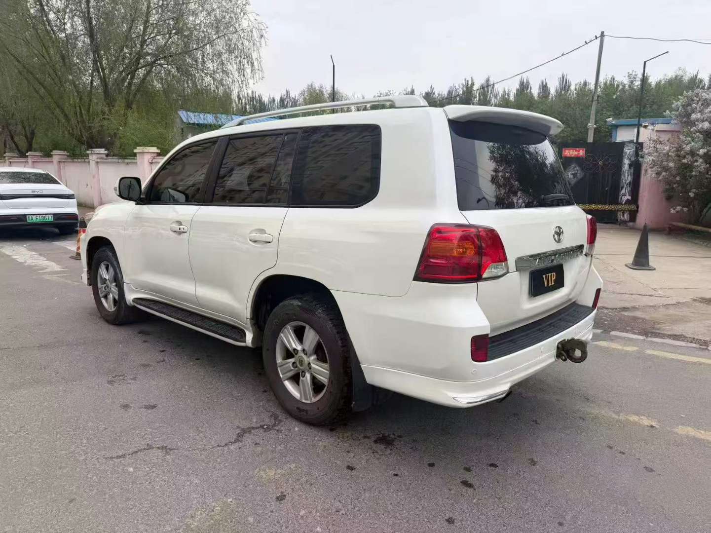 Toyota Land Cruiser 2014 4000 5-Seat Version 4