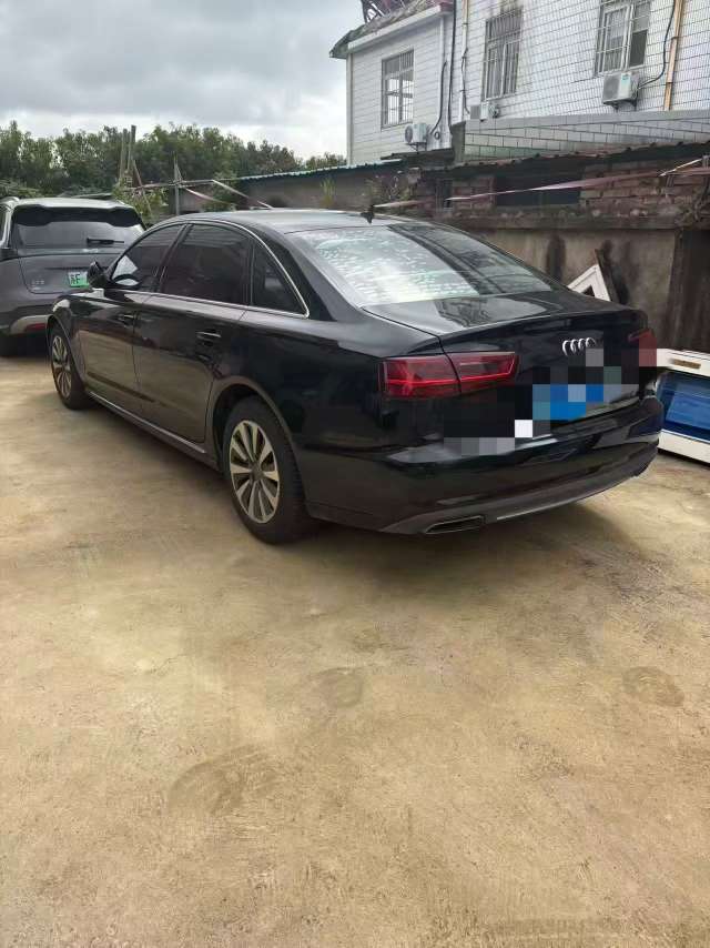 Audi A6 30FSI Comfort 4