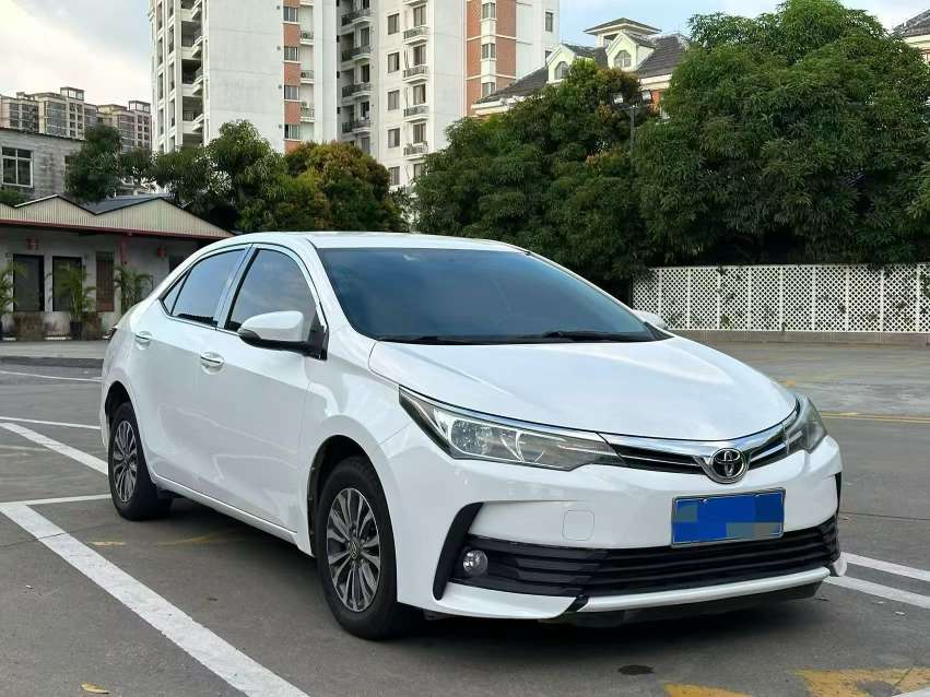 Toyota Corolla 1.2T CVT Automatic 3