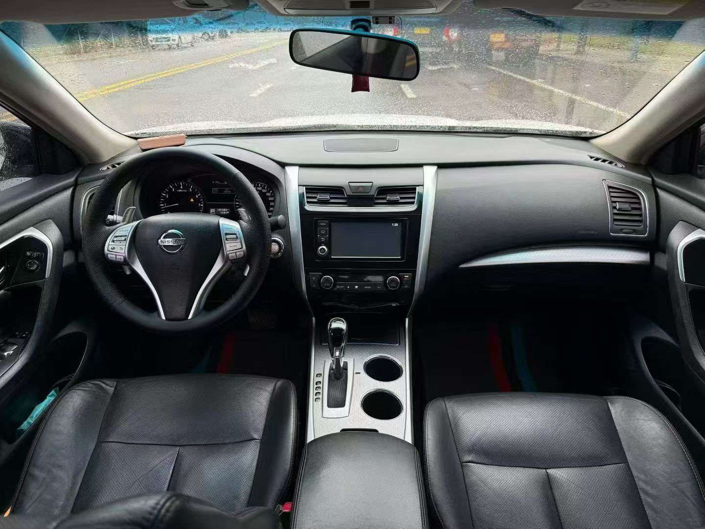 Nissan Teana 2.5L High Trim 5