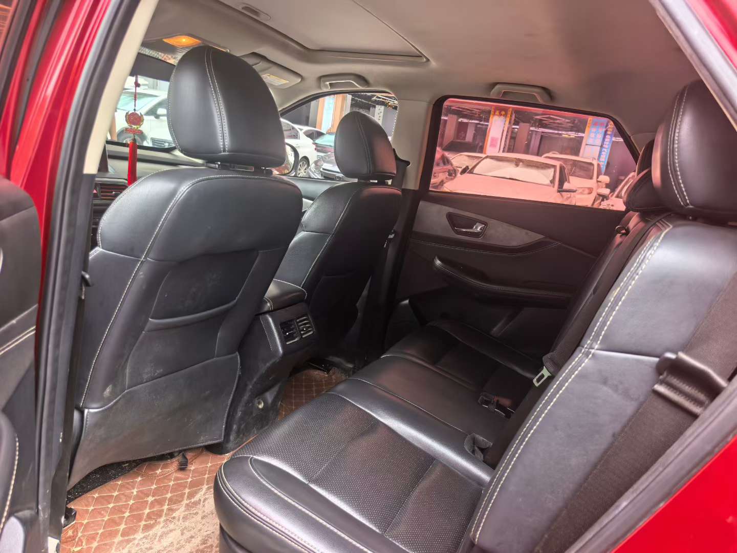 Dongfeng 560 8