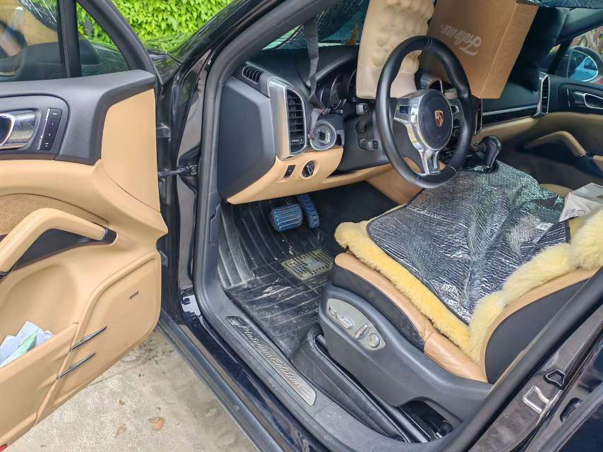 Porsche Cayenne 4