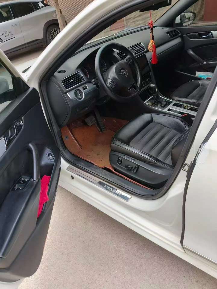 Volkswagen Passat 2.0T Dual-clutch 6