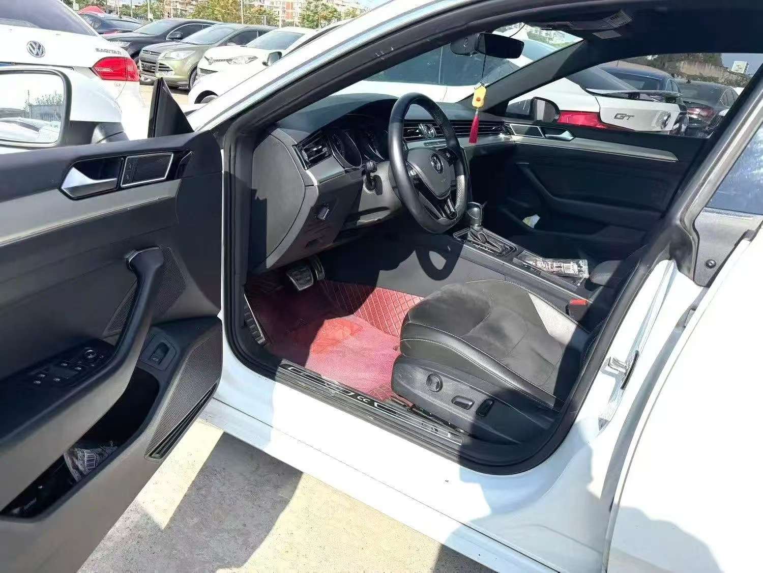 Volkswagen CC 330TSI Huayan 4
