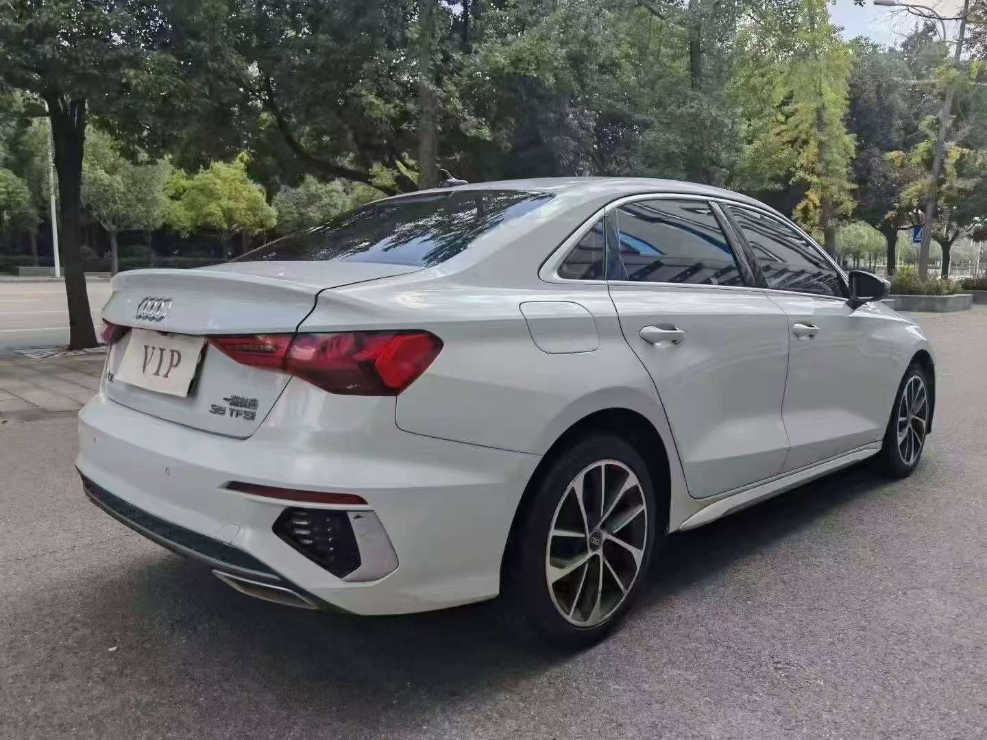 Audi A3L 7