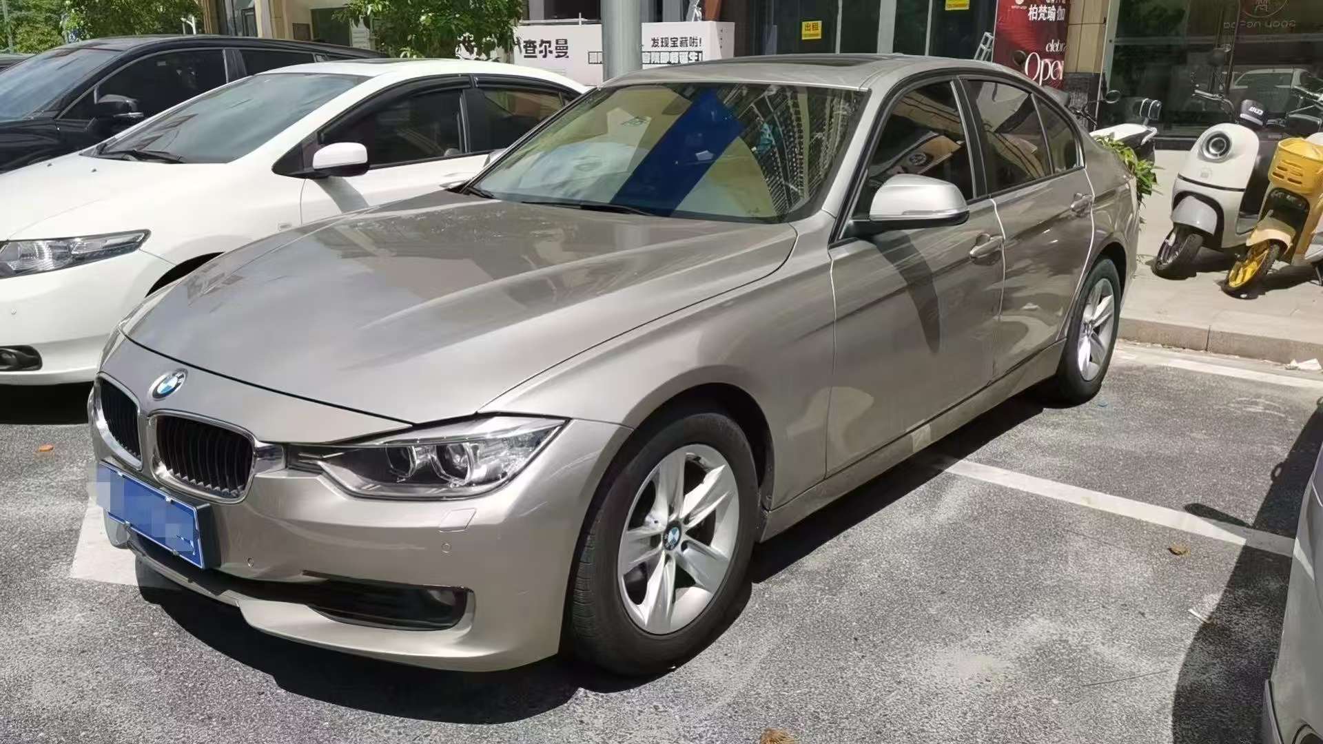BMW 3 Series 320i Sporty Fashion Edition