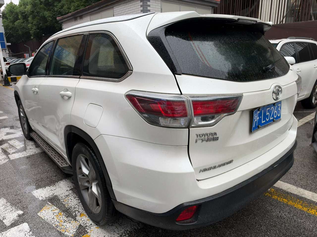 Toyota Highlander 2017 2.0T Automatic Sunroof 2WD 9