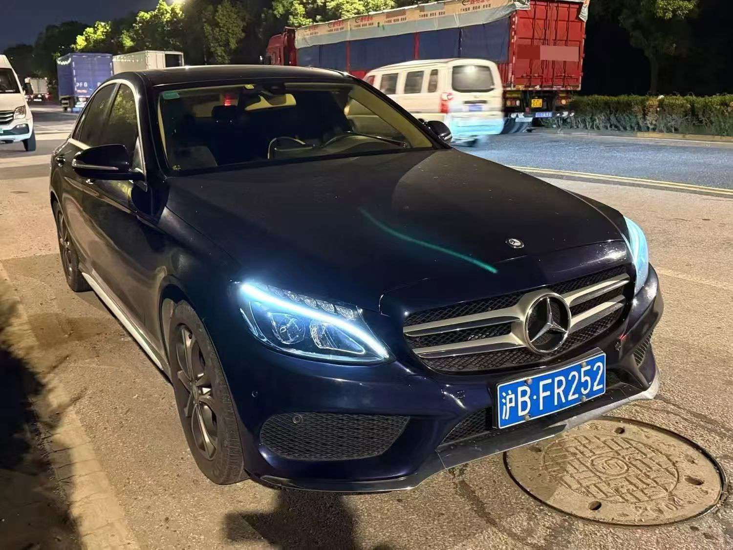 Mercedes-Benz C-Class C180L 2