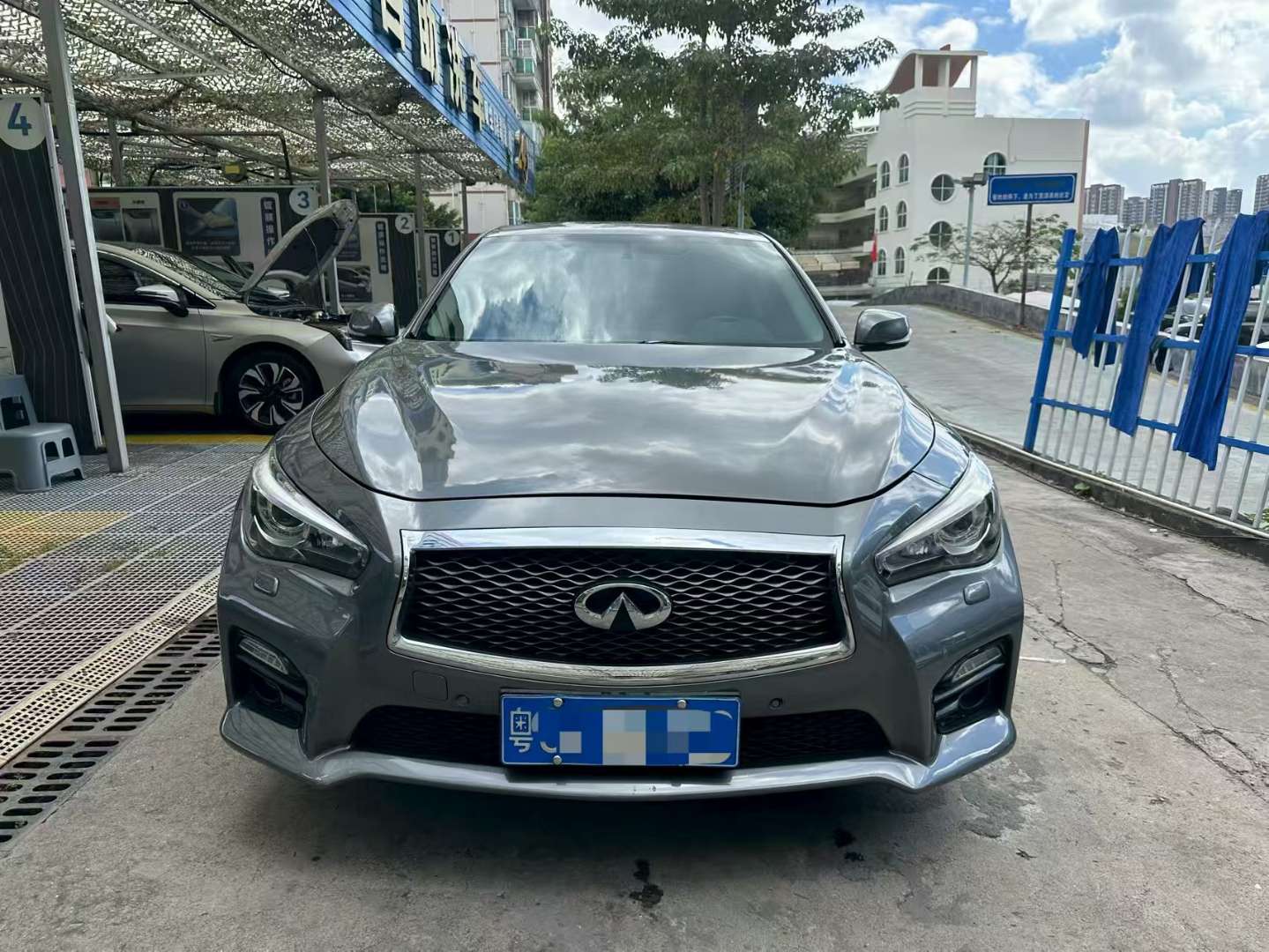 Infiniti Q50L 2017