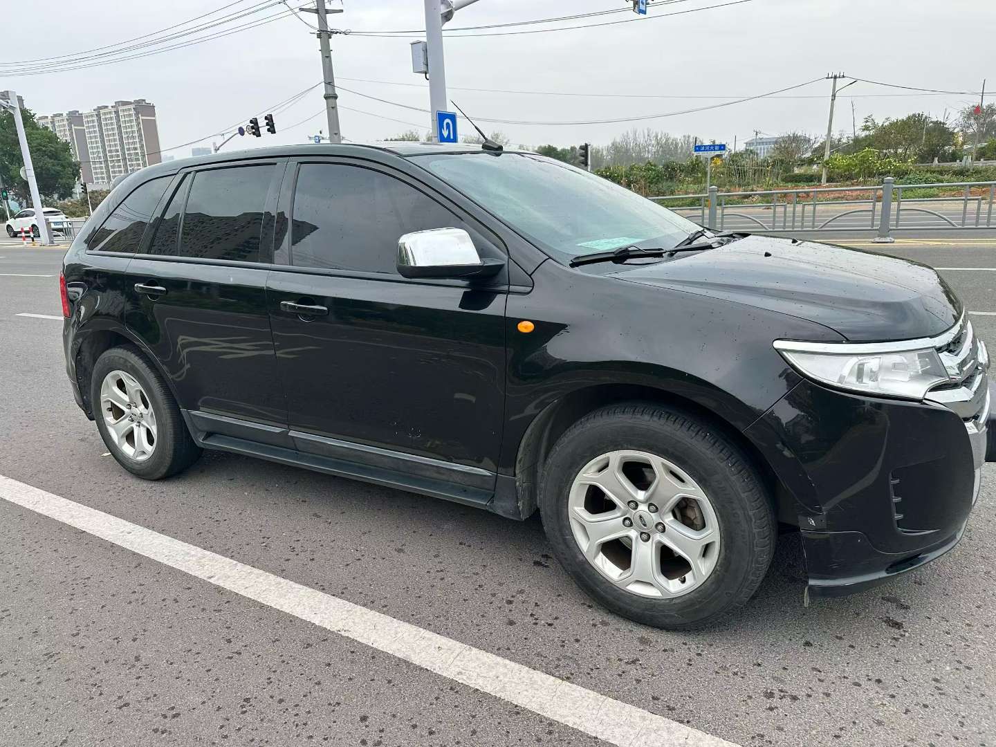 Ford Edge 2.0 5