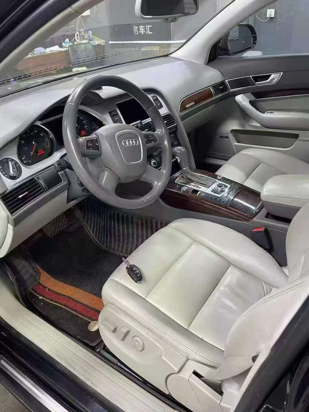 Audi A6L 2012 2.8 Automatic AWD 7