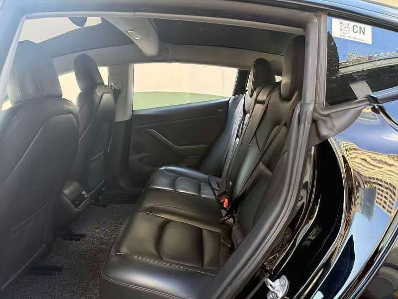 Tesla Model 3 Standard Range Rear-Wheel Drive Plus 7