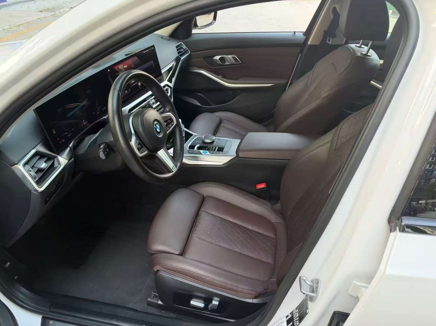 BMW i3 40L M Sport 8