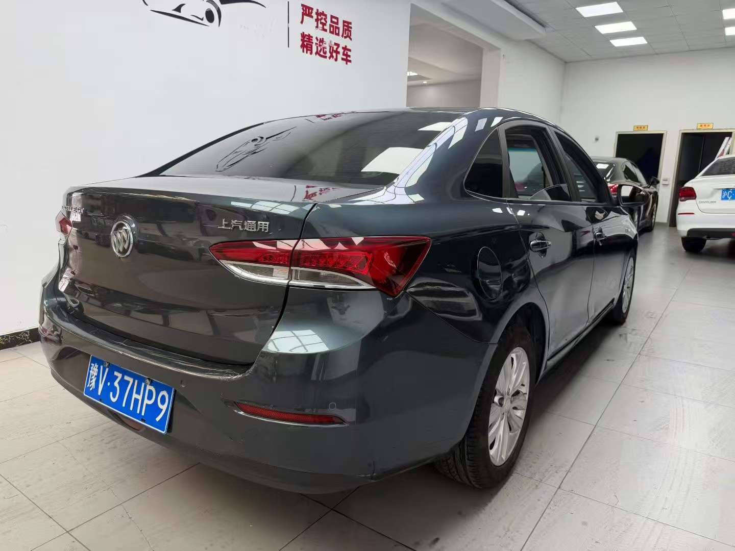 Buick Excelle 4