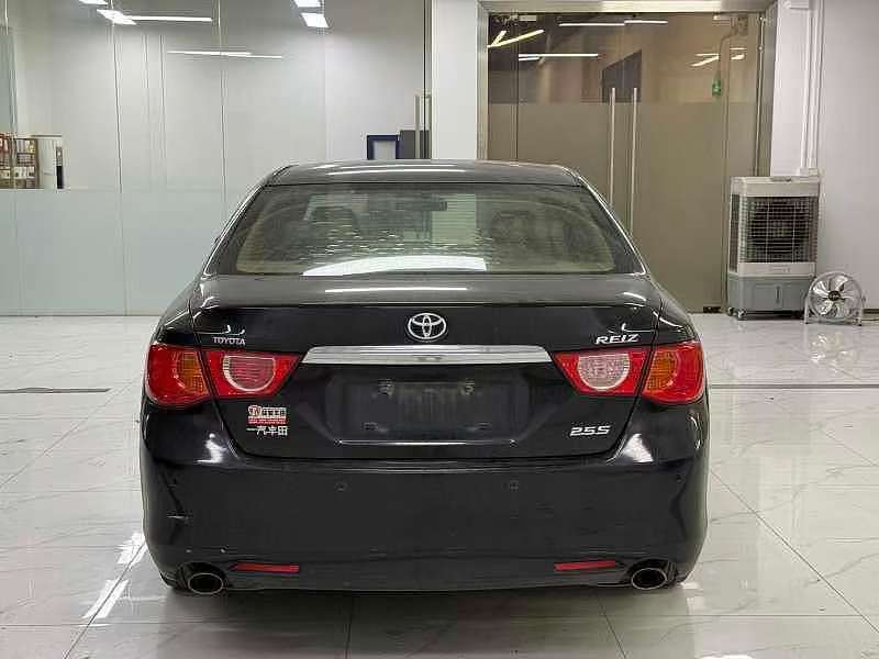 Toyota Reiz 2.5S Elegant Style Edition 3