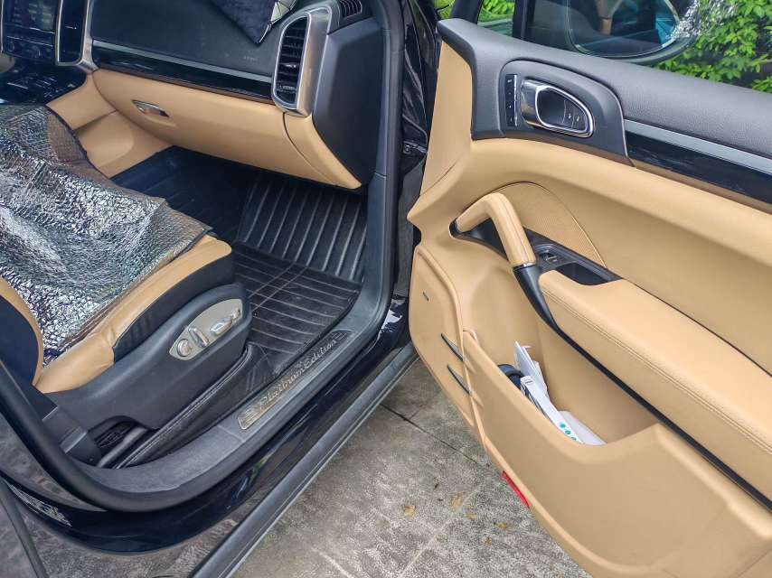 Porsche Cayenne 5