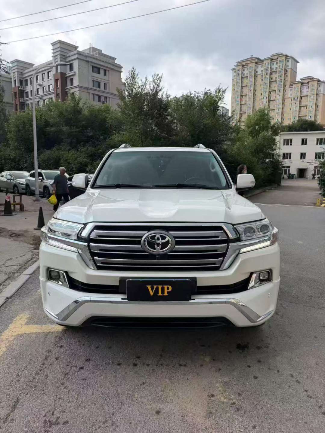 Toyota Land Cruiser 2014 4000 5-Seat Version 2