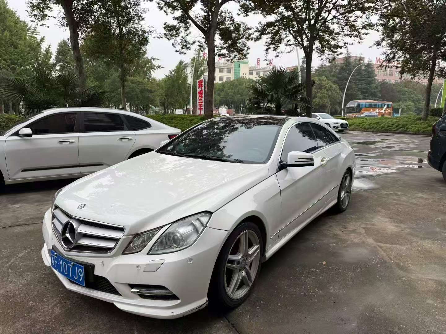 Mercedes-Benz E-Class E260 Coupe 1.8T 2