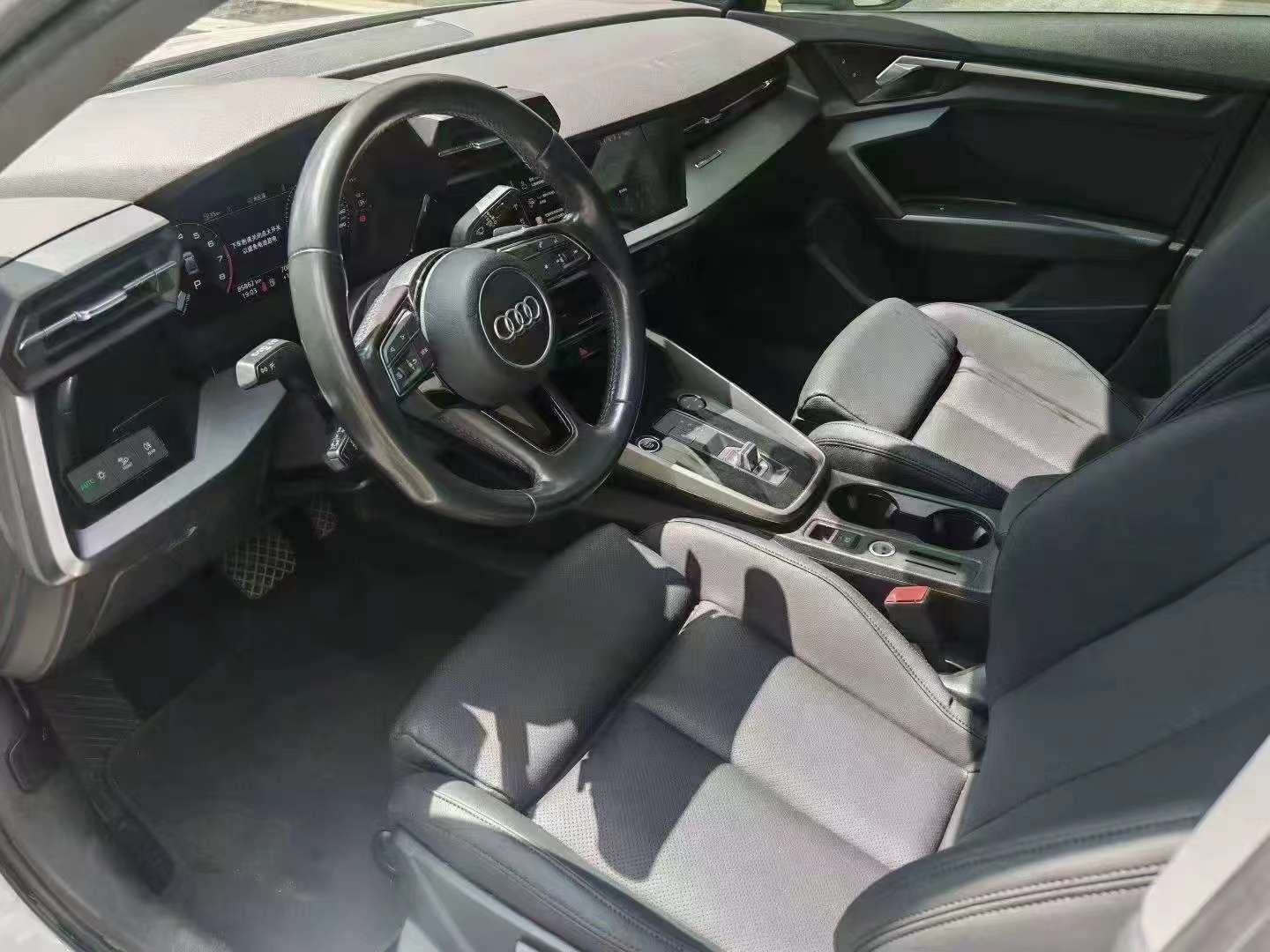 Audi A3L 4