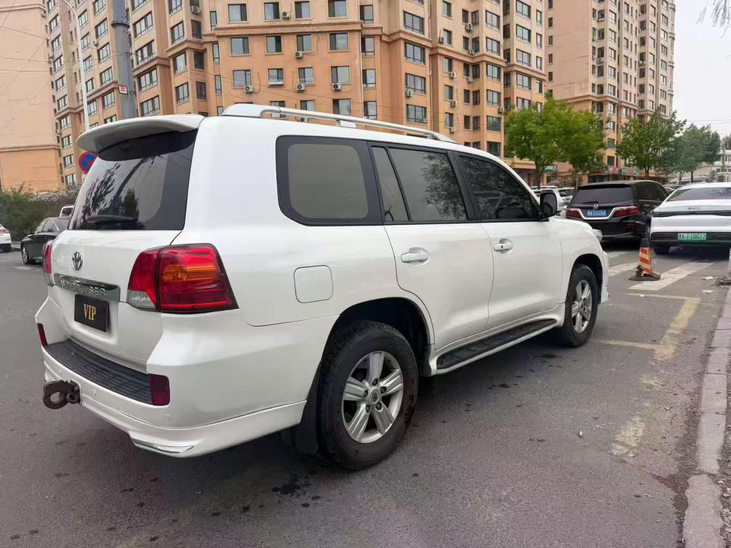 Toyota Land Cruiser 2014 4000 5-Seat Version 6