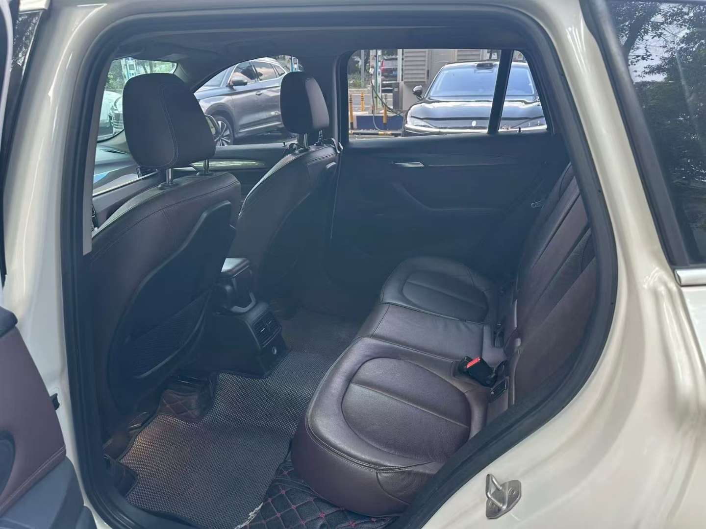 BMW X1 1.5T Premium Edition 6