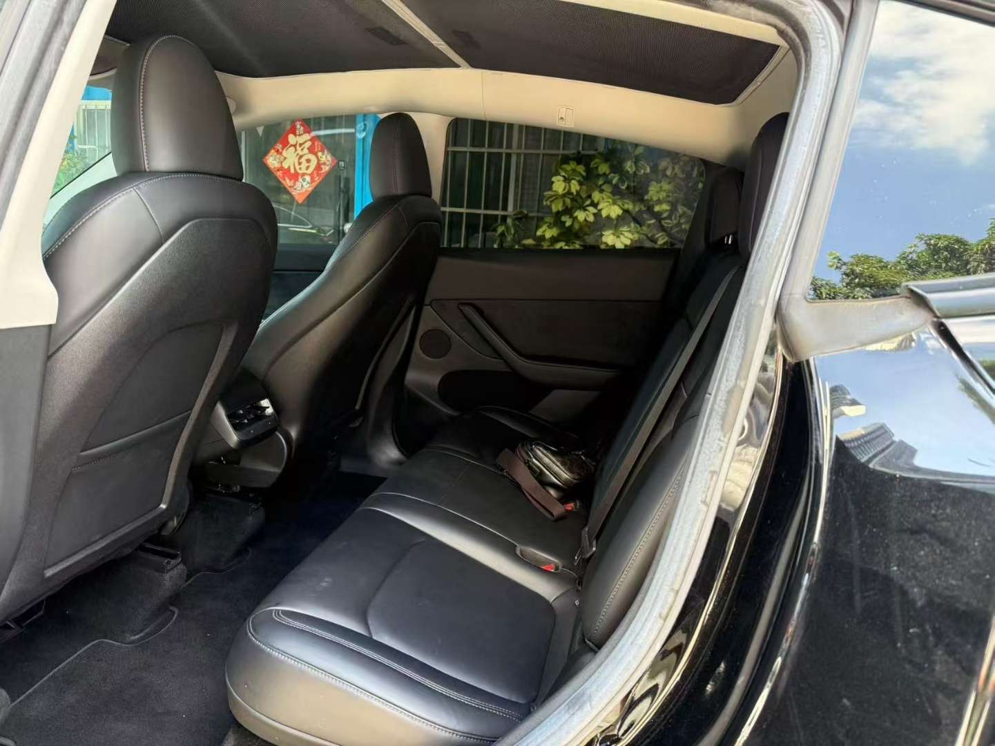 Tesla Model Y Rear-Wheel Drive 7