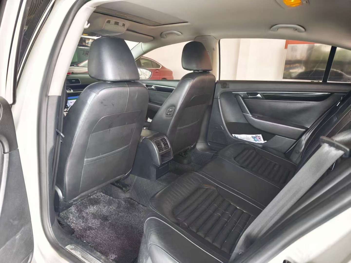 Volkswagen Magotan 1.8TSI Luxury 4