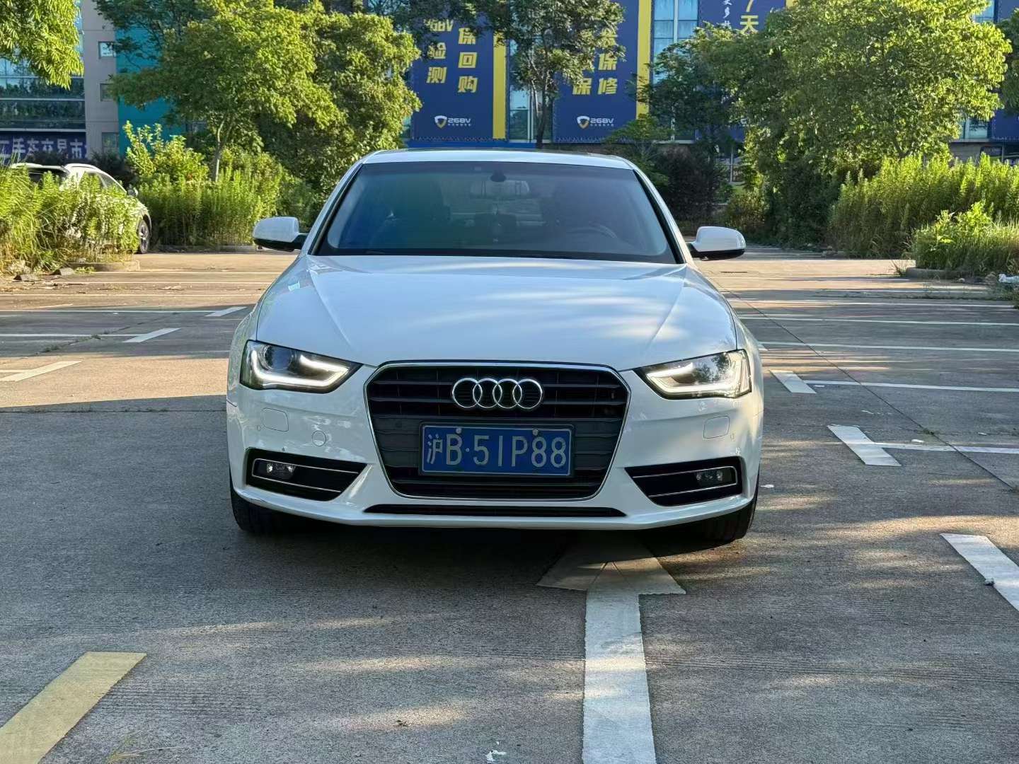 Audi A4L 35 TFSI Comfort Trim