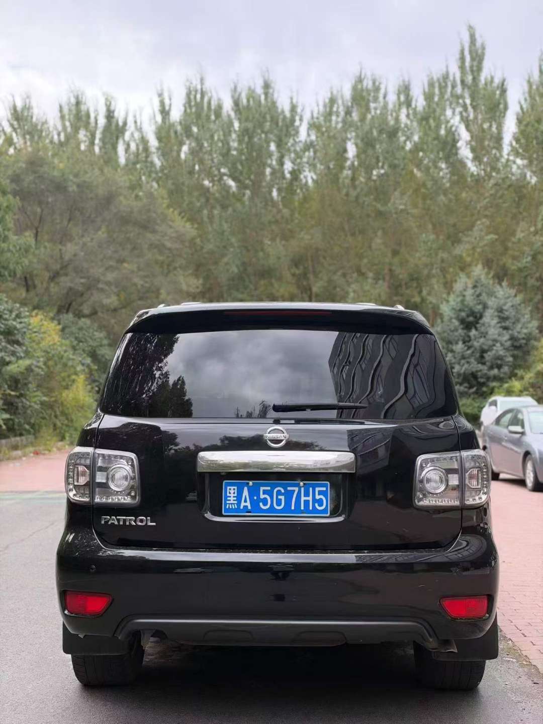 Nissan Patrol 4WD Flagship Edition 5.6L V8 8