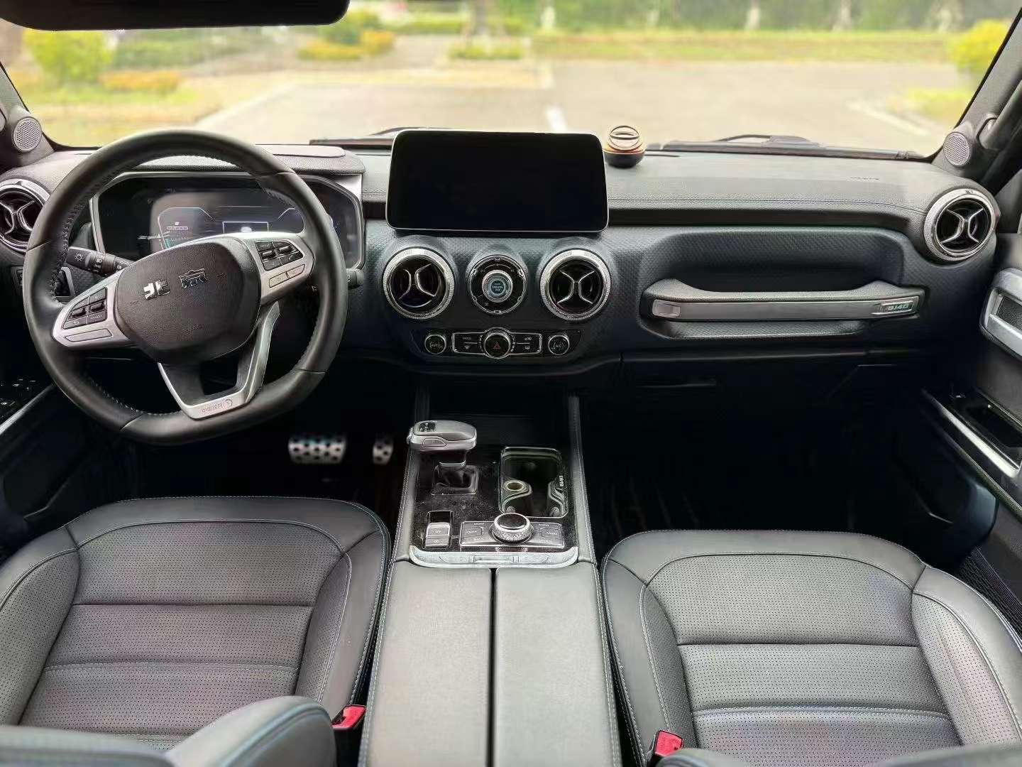 Beijing BJ40 2.0T Diesel 4WD Automatic Blade Knight 5
