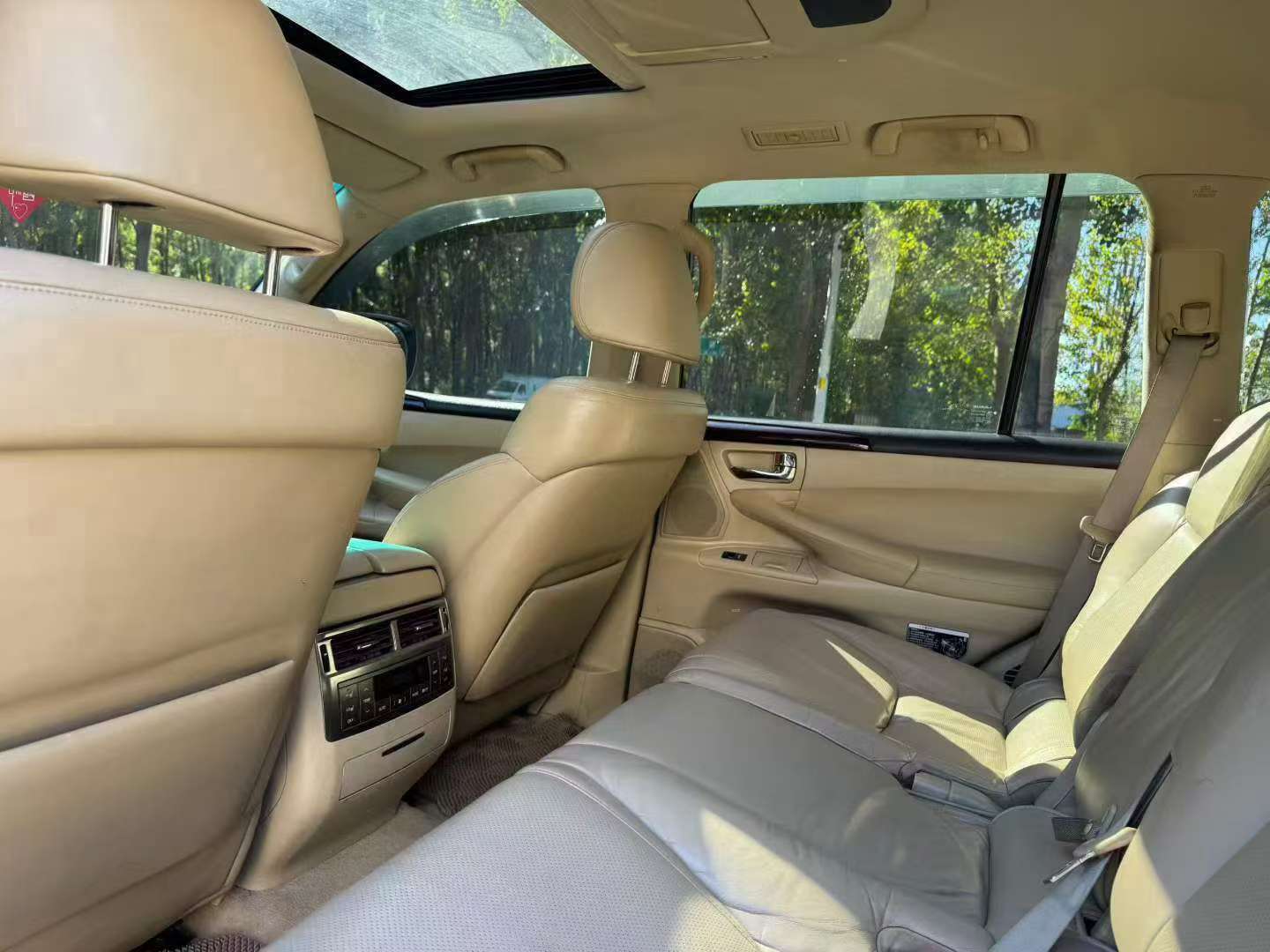 Lexus LX570 5.7L V8 8
