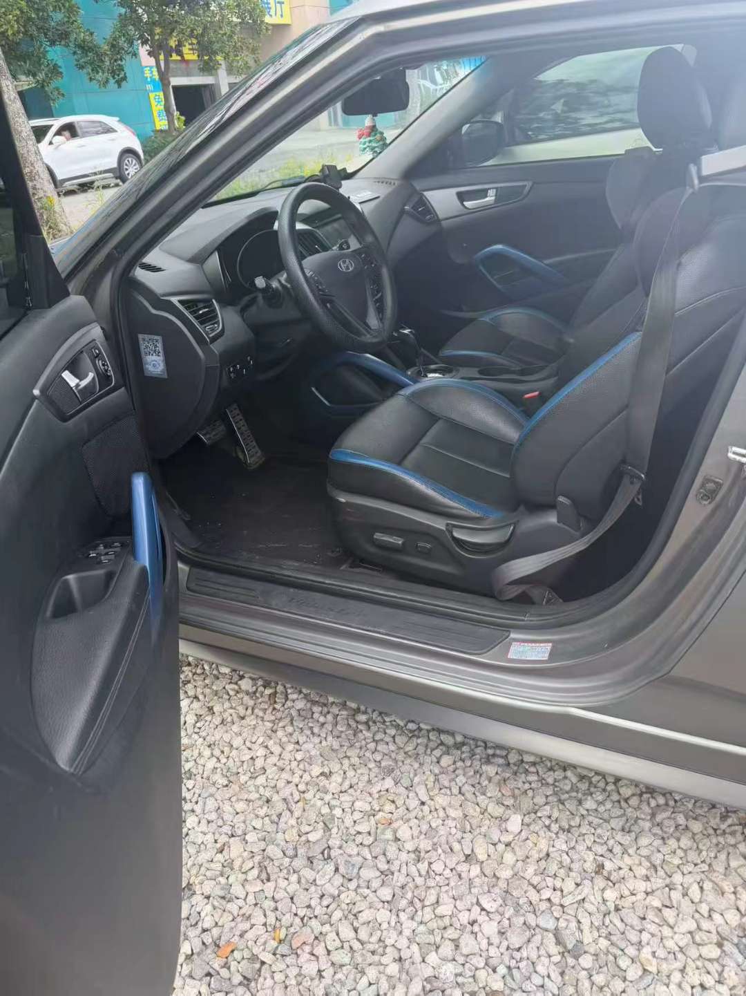 Hyundai Veloster 6