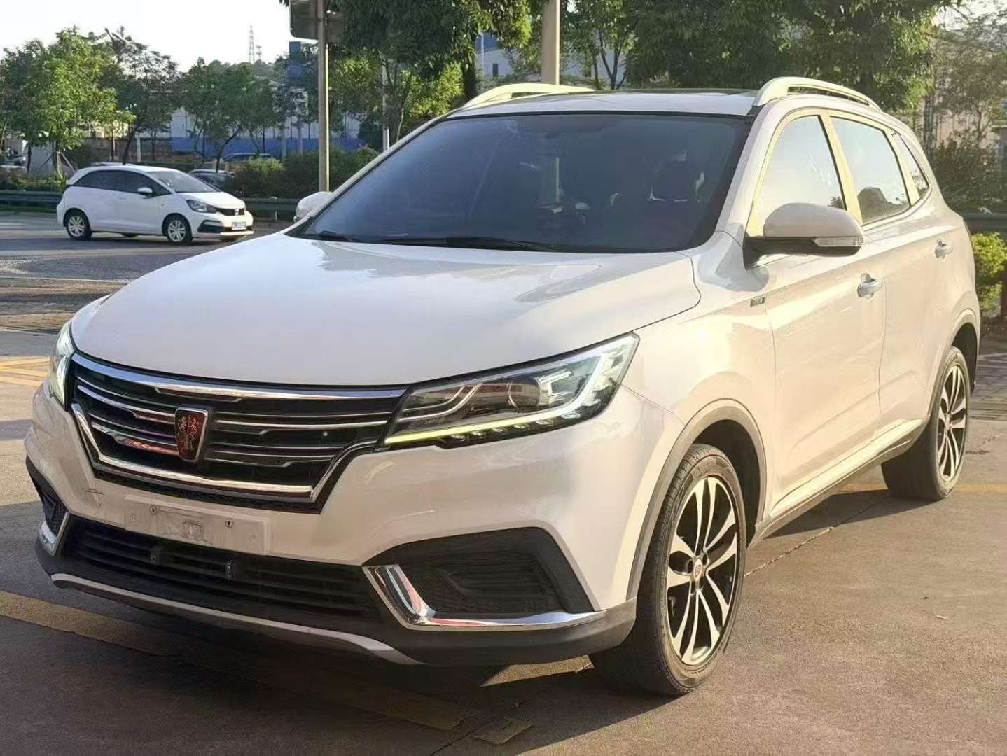 Roewe RX3 1.6L Flagship