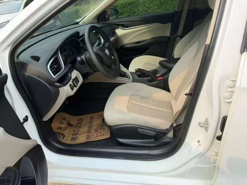 Buick Excelle 2021 Facelift Classic 1.5L Entry-Level 4