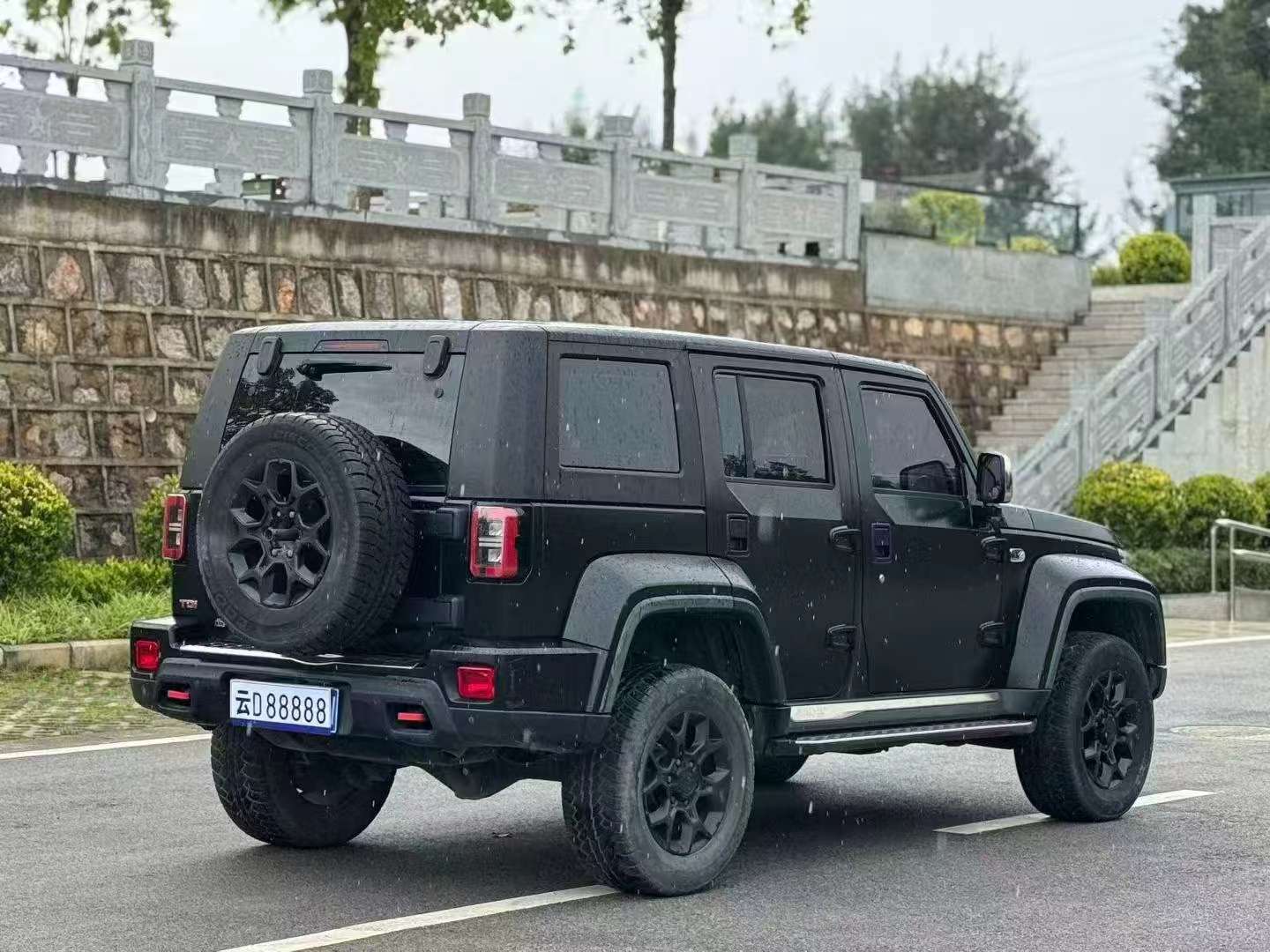 Beijing BJ40 2.0T Diesel 4WD Automatic Blade Knight 9