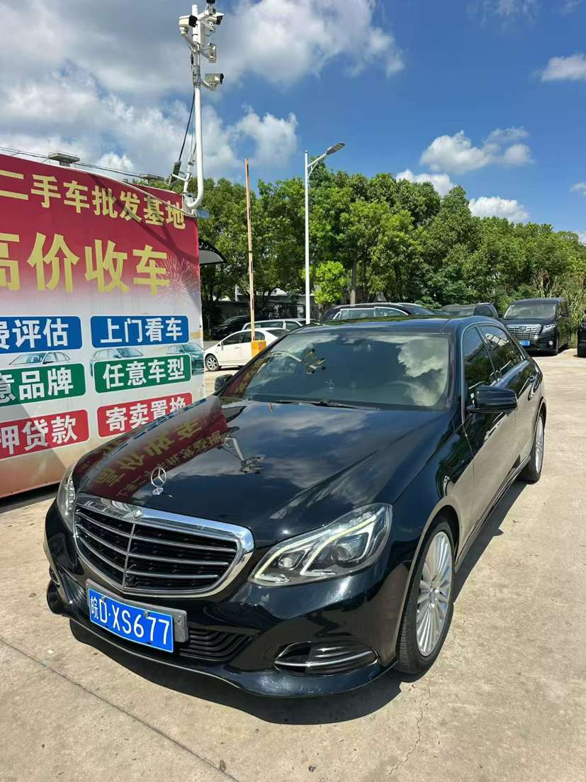 Mercedes-Benz E-Class E300L 3.0L Automatic Panoramic Sunroof 2