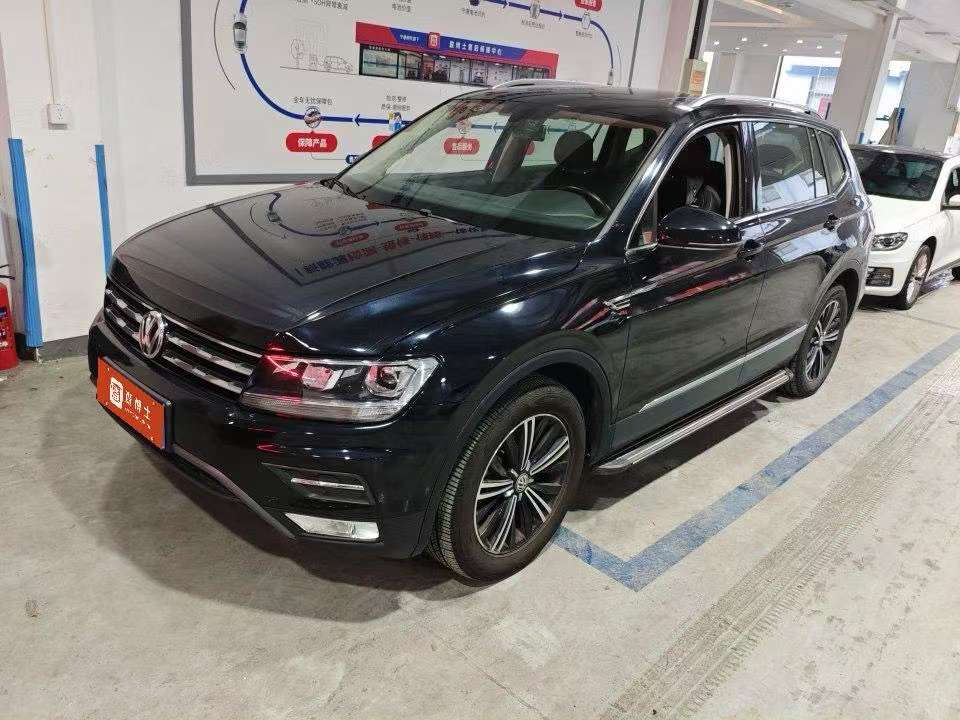 Volkswagen Tiguan L 2020 2.0TSI 330TSI 2WD Comfort Edition