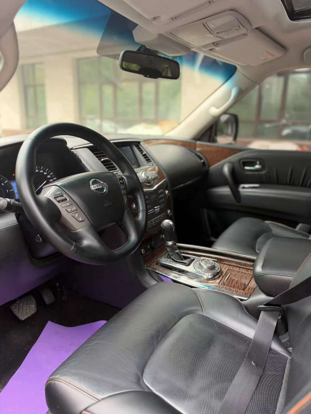 Nissan Patrol 4WD Flagship Edition 5.6L V8 5