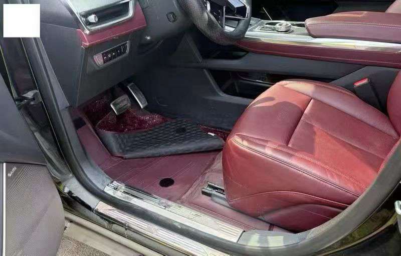 Cadillac XT5 2025 Platinum Top Trim 4