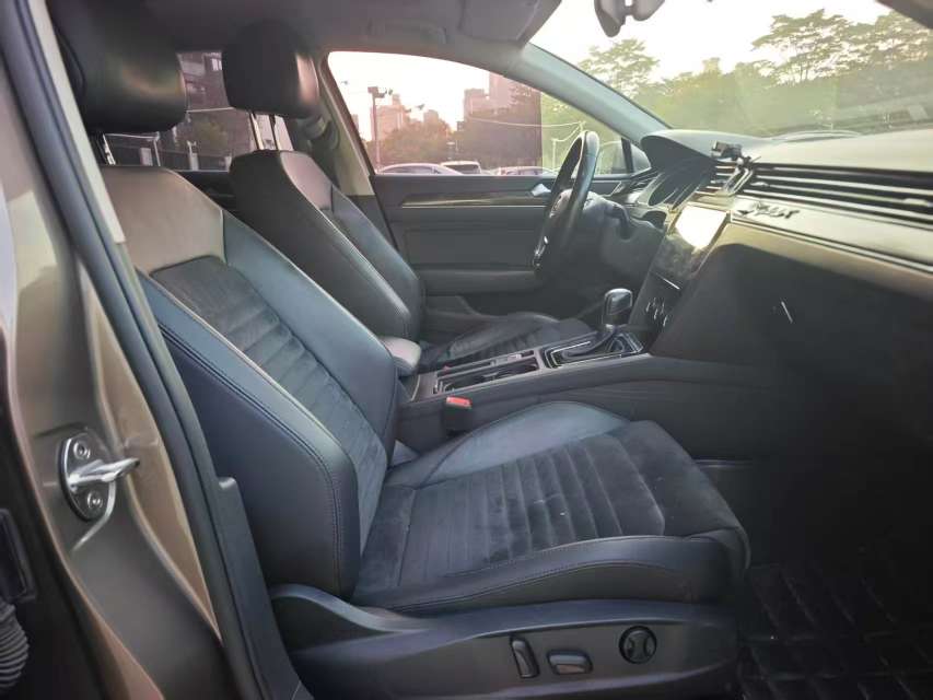 Volkswagen Magotan 2017 330 Luxury 1.8T 5