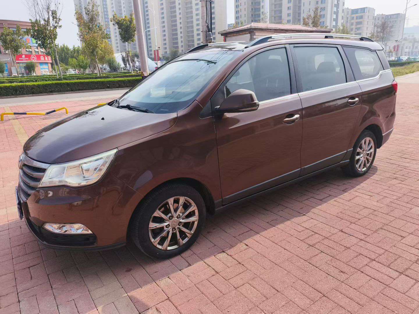 BAIC Wangwang M50 1.5L Manual Top Trim 7-Seater 3