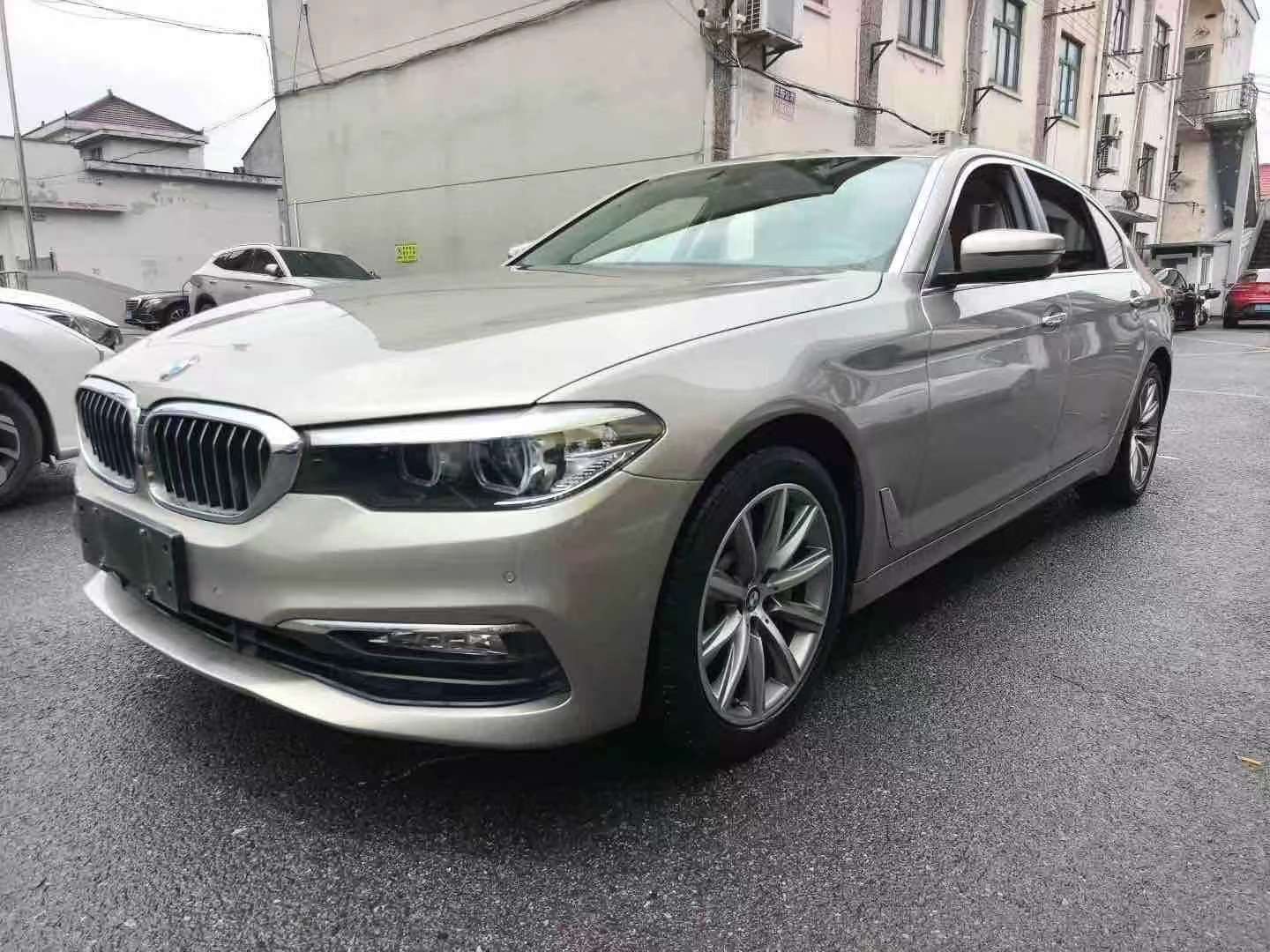 BMW 5 Series 528Li