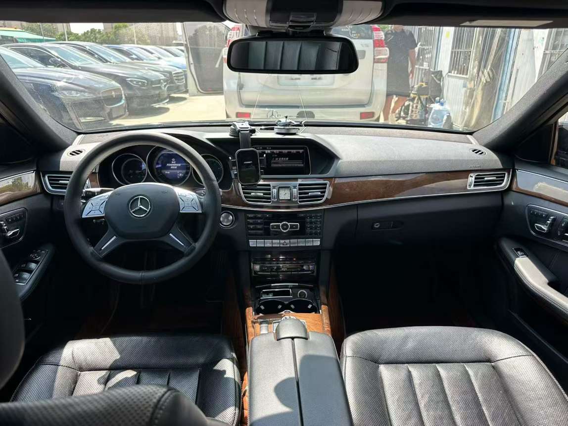 Mercedes-Benz E-Class E300L 3.0L Automatic Panoramic Sunroof 8