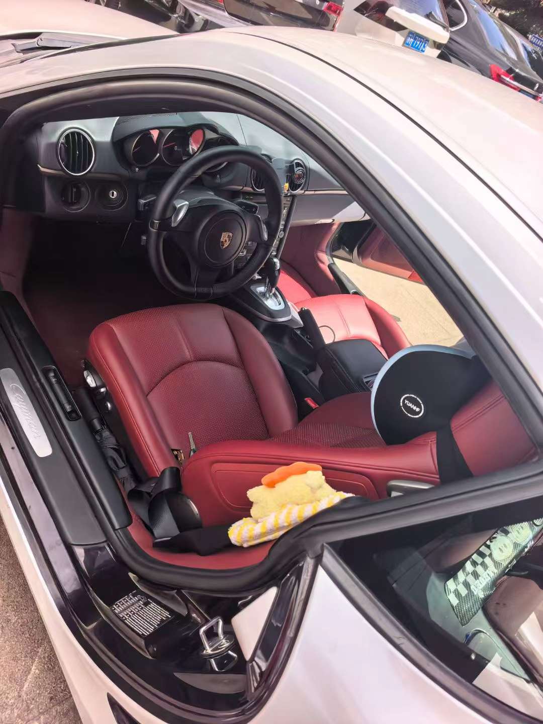 Porsche Cayman 3