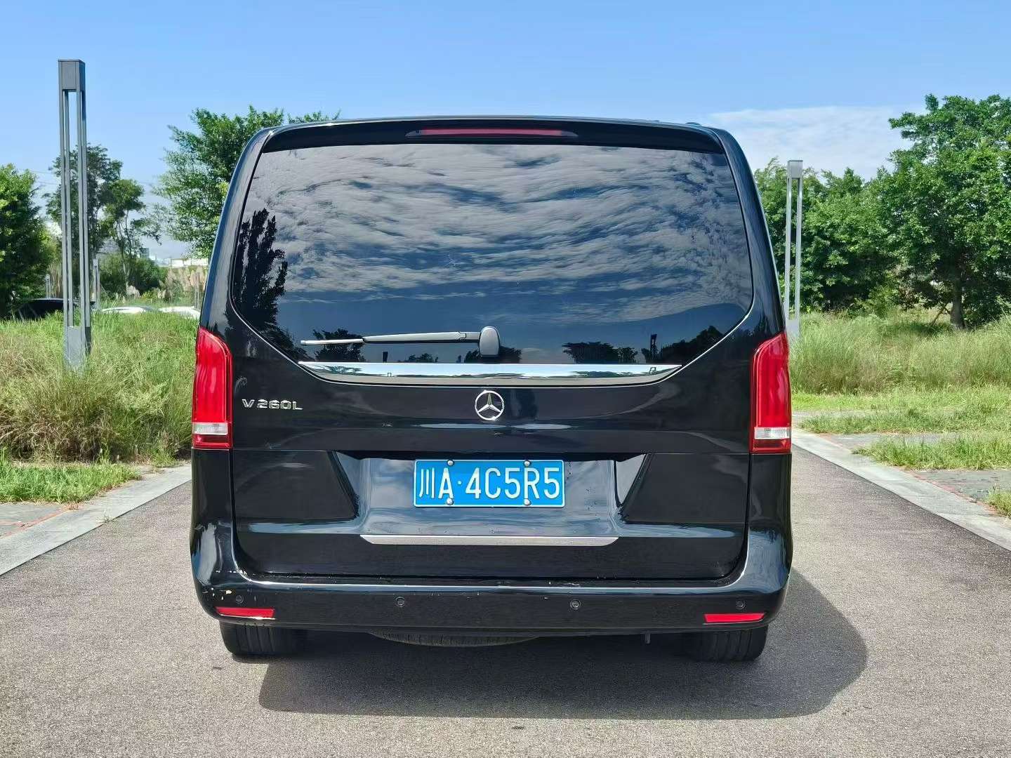 Mercedes-Benz V-Class 2018 V 260 L Prestige Extended 8